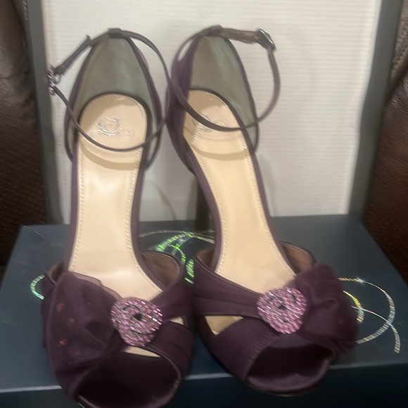 The Glass Slipper Collection. Size 9.5 Purple heel - Picture 5 of 6